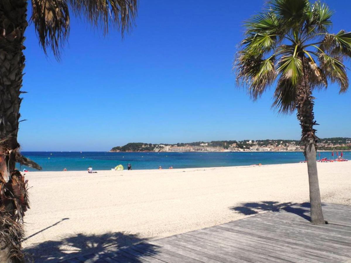 Escapade A Sanary, Au Coeur Du Village, 200M Du Port,Clim,Wifi,Parking Exterior foto